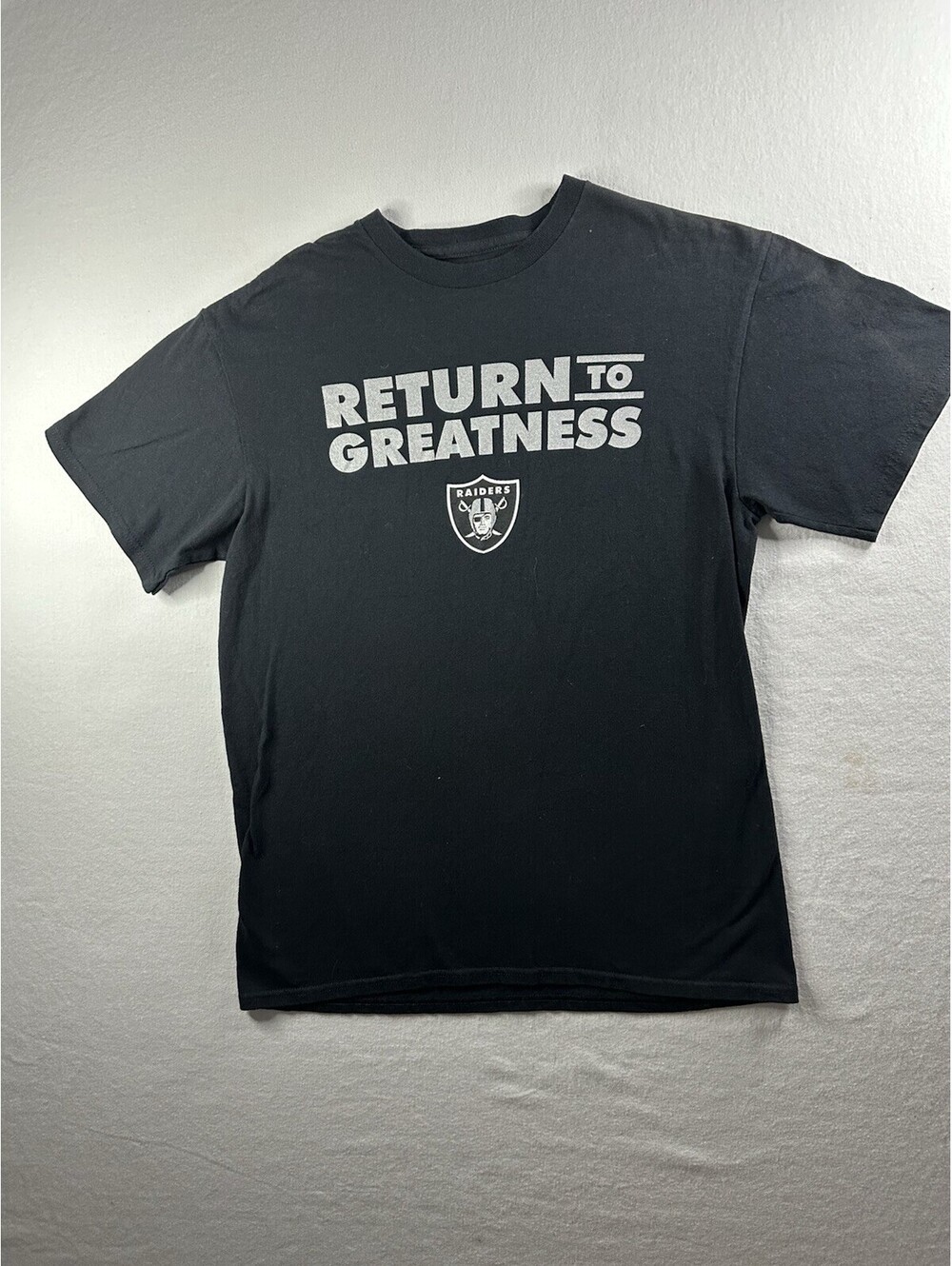 Raiders T-Shirt  Men’s Sz M Black Logo Majestic Graphic Short Sleeve Tee